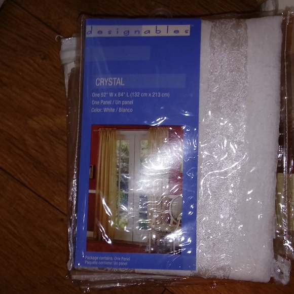 Curtains single item sold all together - Picture 6 of 8